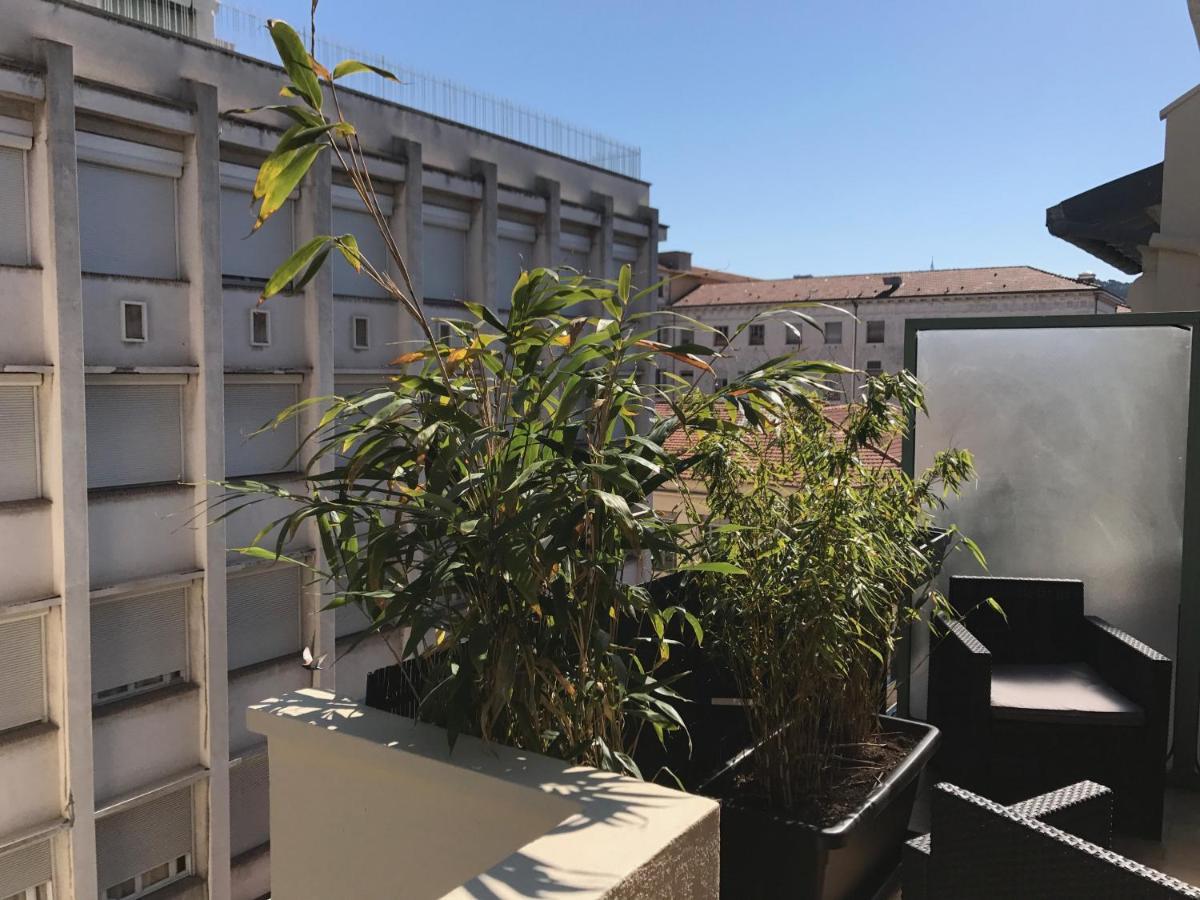 Downtown Studio & Large Terrace * Nizza